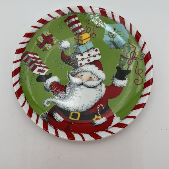 Design by Design Peppermint Santa Plates by Ingrid -set of 4 - Picture 10 of 16